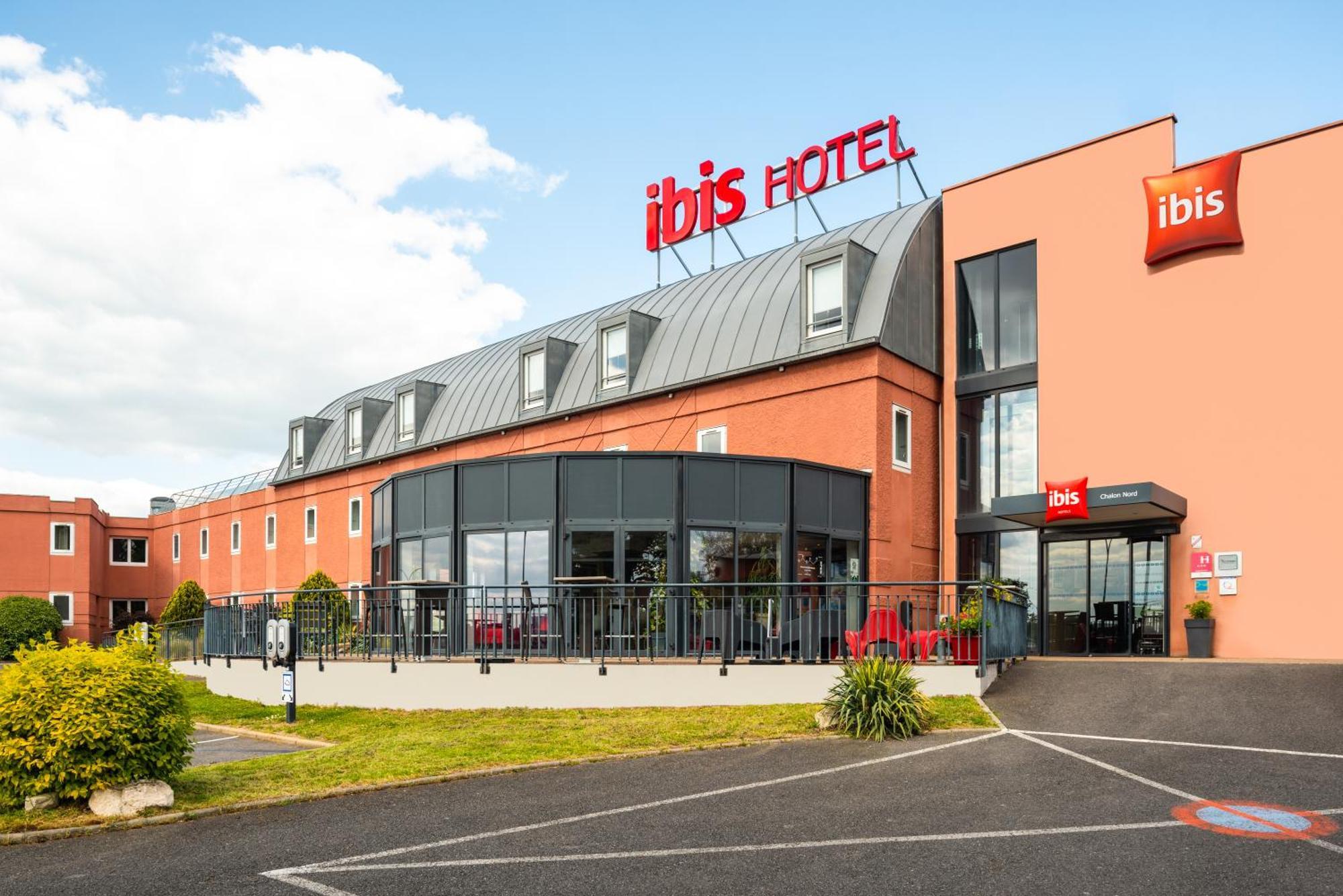 Hotel Ibis Chalon Sur Saone Nord Esterno foto